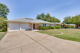 1312 Marlborough Dr, Fort Worth, TX 76134 - Photo 3