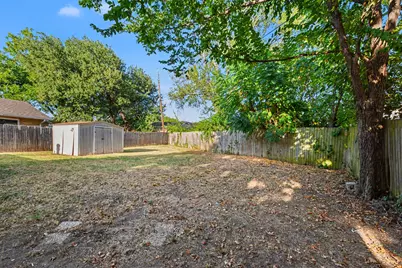 3432 Whippoorwill Lane, Irving, TX 75062 - Photo 31