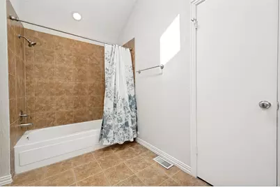 221 Cimarron Trail #2, Irving, TX 75063 - Photo 21