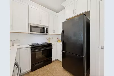 221 Cimarron Trail #2, Irving, TX 75063 - Photo 11