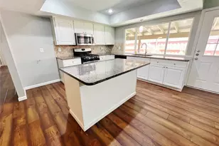 3100 Chestnut Rd, Carrollton, TX 75007 - Photo 9