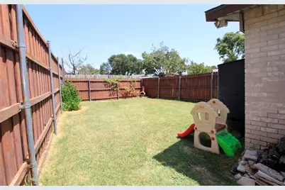 3100 Chestnut Road, Carrollton, TX 75007 - Photo 29