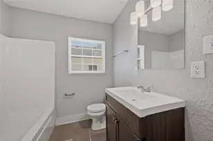 215 W Walker St, Denison, TX 75020 - Photo 13