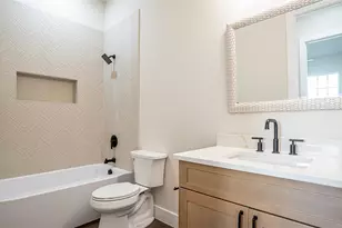 5702 Barkridge Dr, Granbury, TX 76048 - Photo 23