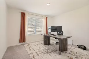 237 Berthe Ct, Cedar Hill, TX 75104 - Photo 3