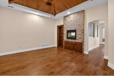 701 W Walcott Street, Pilot Point, TX 76258 - Photo 27