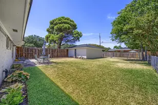 11303 Rupley Ln, Dallas, TX 75218 - Photo 27