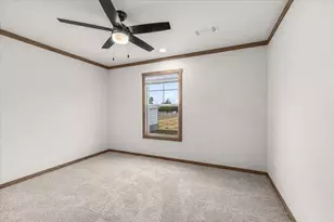 332 Creekview Meadows Dr, Springtown, TX 76082 - Photo 15