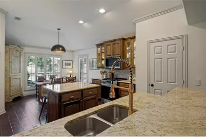 8901 Crestview Drive, Denton, TX 76207 - Photo 5