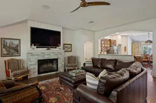 8901 Crestview Dr, Denton, TX 76207 - Photo 9