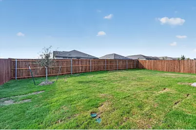 624 W Criner Street, Grandview, TX 76050 - Photo 25