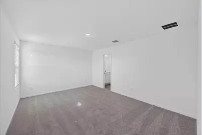 624 W Criner Street, Grandview, TX 76050 - Photo 11