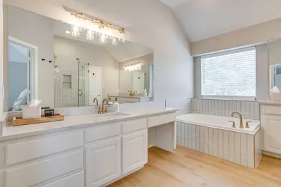 270 Bluff View Court, Aledo, TX 76008 - Photo 23