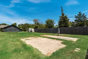 7477 Scenic Dr, Lone Oak, TX 75453 - Photo 13