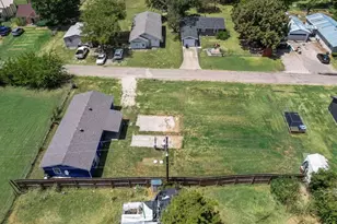 7477 Scenic Dr, Lone Oak, TX 75453 - Photo 11
