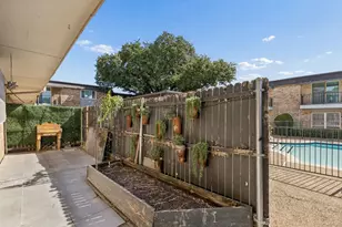 10240 Regal Oaks Dr, Dallas, TX 75230 - Photo 19