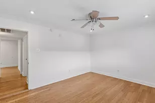 10240 Regal Oaks Dr, Dallas, TX 75230 - Photo 21