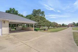 1609 E Farmers Rd, Seagoville, TX 75159 - Photo 3