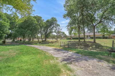 1609 E Farmers Road, Seagoville, TX 75159 - Photo 11