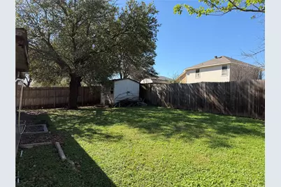 6006 Brook Forest Drive, Arlington, TX 76018 - Photo 17