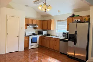6006 Brook Forest Dr, Arlington, TX 76018 - Photo 9