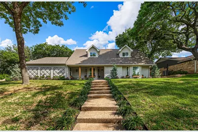 9916 Sandalwood Drive, Woodway, TX 76712 - Photo 1