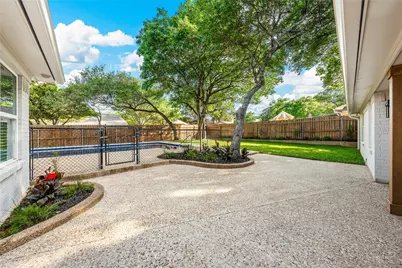 9916 Sandalwood Drive, Woodway, TX 76712 - Photo 35