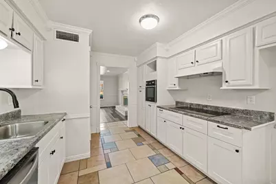 215 Johnson Drive, Duncanville, TX 75116 - Photo 11