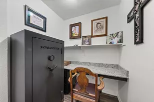 10816 Kestrel Ct, Waco, TX 76708 - Photo 3