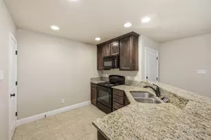 131 Sunburst Ct, Weatherford, TX 76087 - Photo 9