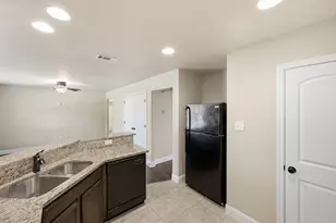131 Sunburst Ct, Weatherford, TX 76087 - Photo 7