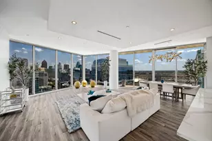 2900 McKinnon St, Dallas, TX 75201 - Photo 1