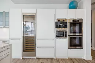 2900 McKinnon St, Dallas, TX 75201 - Photo 11
