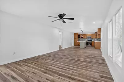 613 W Main Street, Crowley, TX 76036 - Photo 3