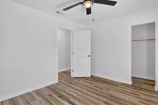 613 W Main St, Crowley, TX 76036 - Photo 21