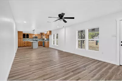 613 W Main Street, Crowley, TX 76036 - Photo 5