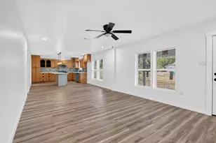 613 W Main St, Crowley, TX 76036 - Photo 5