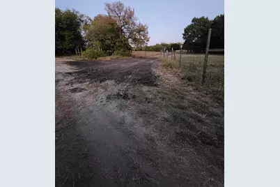 2126 County Road 3035, Bonham, TX 75418 - Photo 15