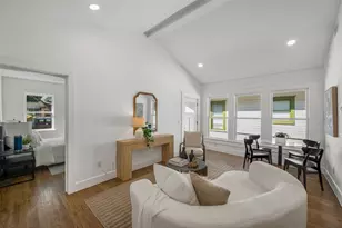 4522 Junius St, Dallas, TX 75246 - Photo 7