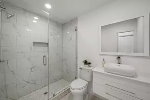 4522 Junius St, Dallas, TX 75246 - Photo 23