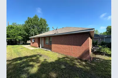 726 Elkhart Avenue, Dallas, TX 75217 - Photo 1