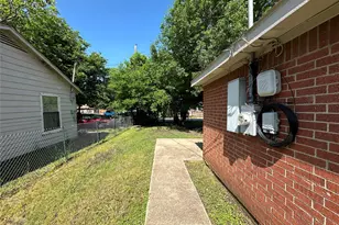 726 Elkhart Ave, Dallas, TX 75217 - Photo 25
