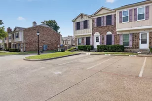 621 Carriagehouse Ln, Garland, TX 75040 - Photo 3