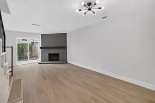 621 Carriagehouse Ln, Garland, TX 75040 - Photo 9