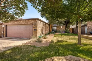 2729 Fairway Park St, Grand Prairie, TX 75050 - Photo 1