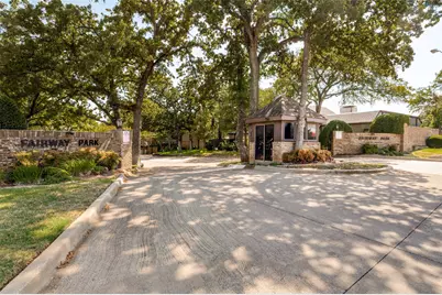 2729 Fairway Park Street, Grand Prairie, TX 75050 - Photo 25