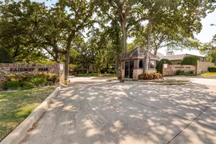 2729 Fairway Park St, Grand Prairie, TX 75050 - Photo 25