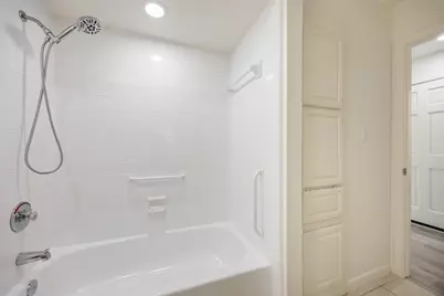 9807 Bent Branch Lane, Dallas, TX 75243 - Photo 15