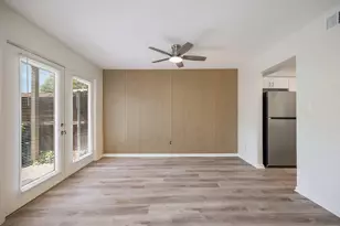9807 Bent Branch Ln, Dallas, TX 75243 - Photo 7