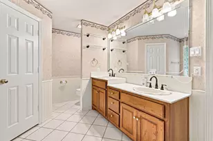 1212 N Creek Cir, Waxahachie, TX 75165 - Photo 17